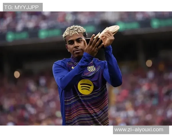 2024年就已获奖,亚马尔成为首位两次获得科帕奖的球员 2024年就已获奖,亚马尔成为首位两次获得科帕奖的球员